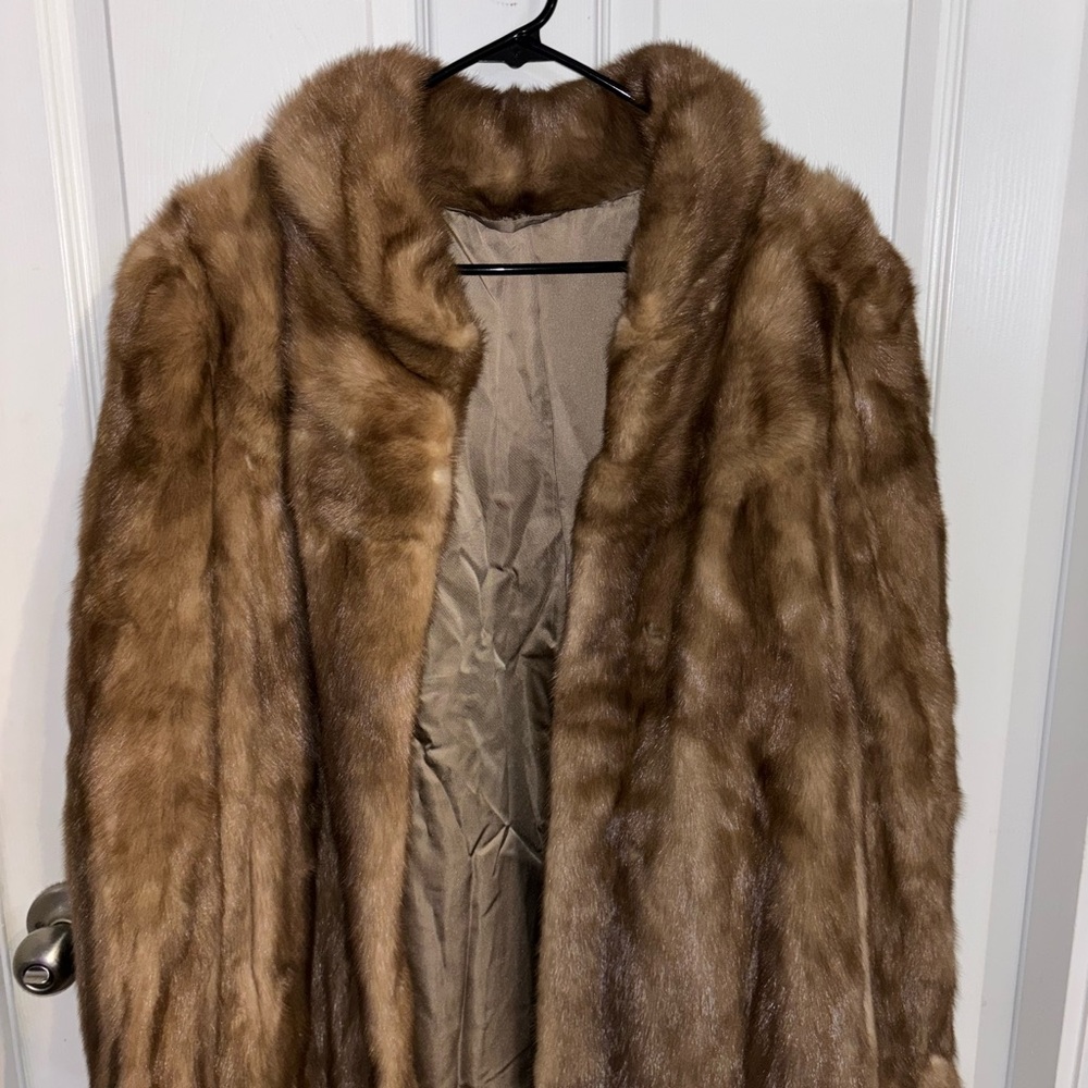 Elegant Brown Fur Coat